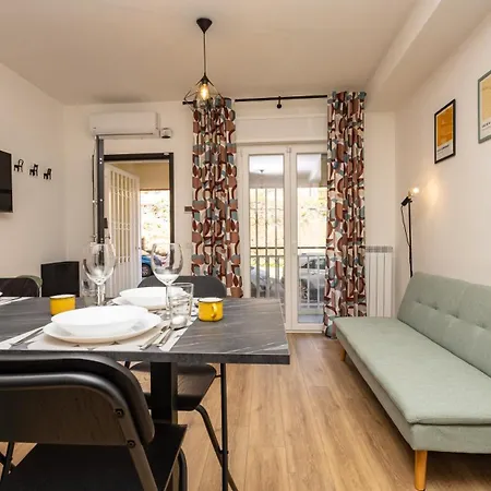Apartment Domus Aqua Alexandrina By Rentbeat *